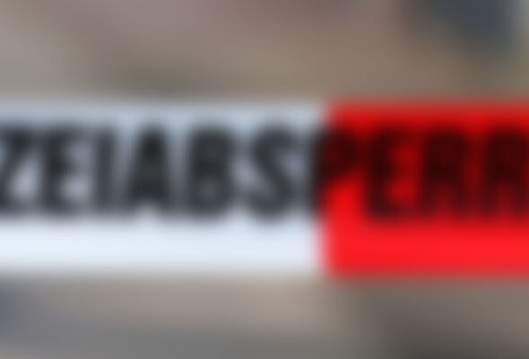 B31D817C-0405-4F17-B456-B527D4937CD8